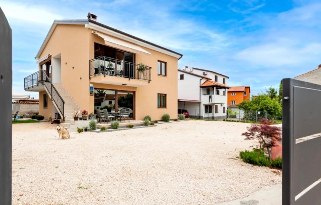 Apartman Lorena Rovinj Bagian luar foto