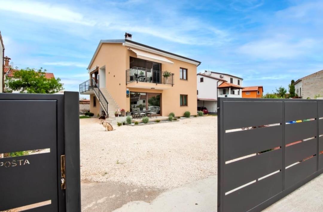 Apartman Lorena Rovinj Bagian luar foto